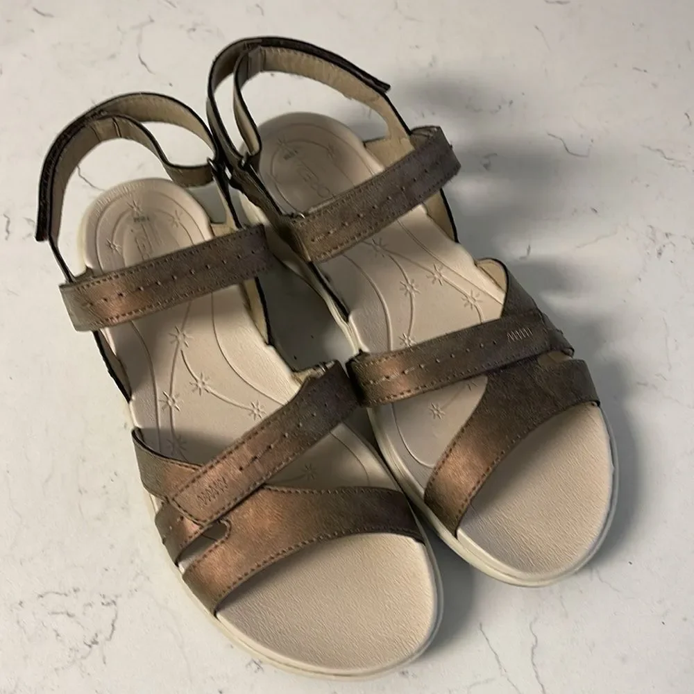 Easy Spirit Explore24 Seestina3 Women's Bronze Sandals Size 10